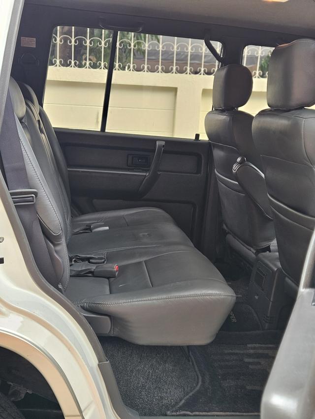 ISUZU TROOPER 3.2 สีขาวทูโทน ปี1998 รูปย่อยที่ 4