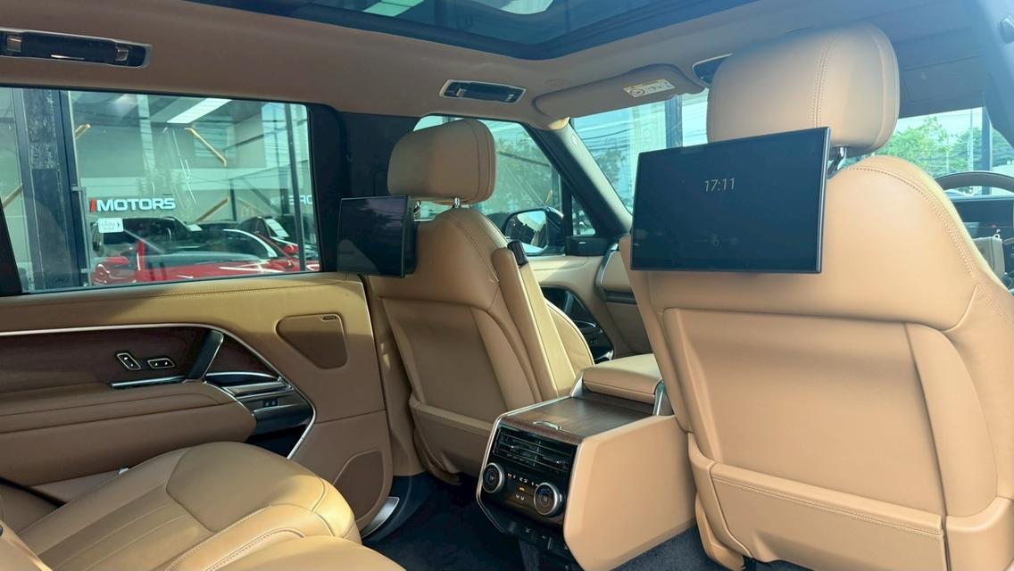 2023 Range Rover 3.0 P440e Plug-In Hybrid LWB AWD Autobiography Plus สีดำ Milage 23,XXX KM รูปที่ 11
