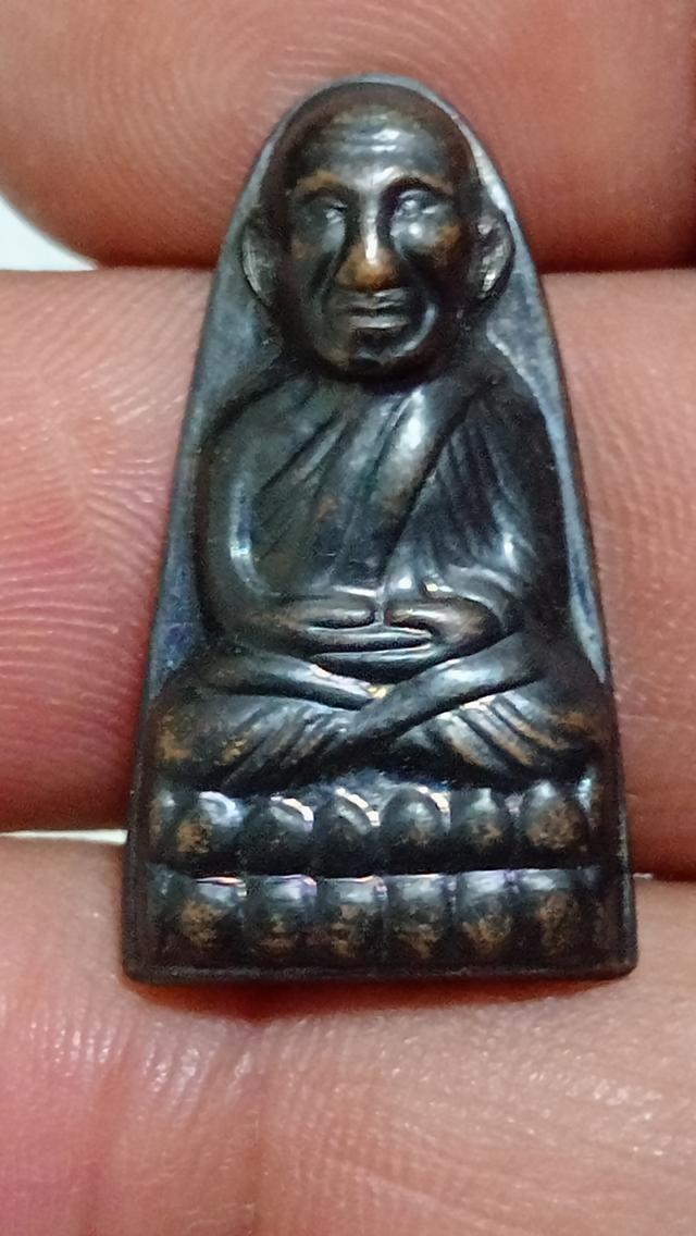 หลวงปู่ทวดวัดอาวุธ เตารีด 9