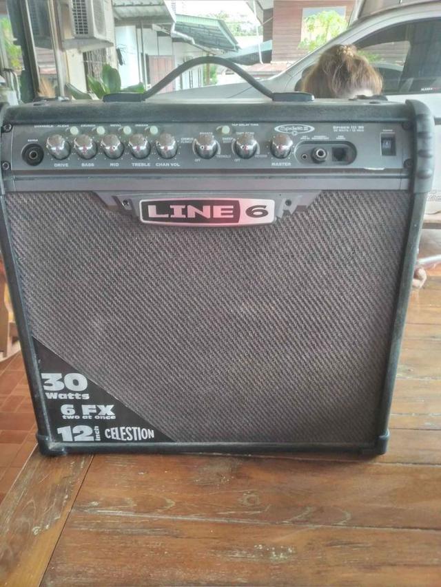 ตู้แอมป์กีตาร์  Line 6 spider lll 30. ดอก 12×1 สภาพดี  มีเอฟเฟคในตัวพร้อมออกรบใช้งานปกติ 3