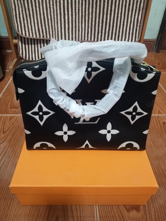 กระเป๋าแบรนมือสองสวยๆ4500