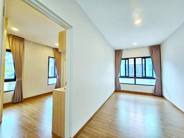 วงแหวน-จตุโชติ รร.สารสาสน์วิเทศสายไหม 1.6 กม. รพ.สายไหม 1.8 กม. ให้เช่าบ้าน 2 ชั้น 60 ตร.วา. 240 ตร.ม. 4นอน 5 น้ำ ตลาดวง 3