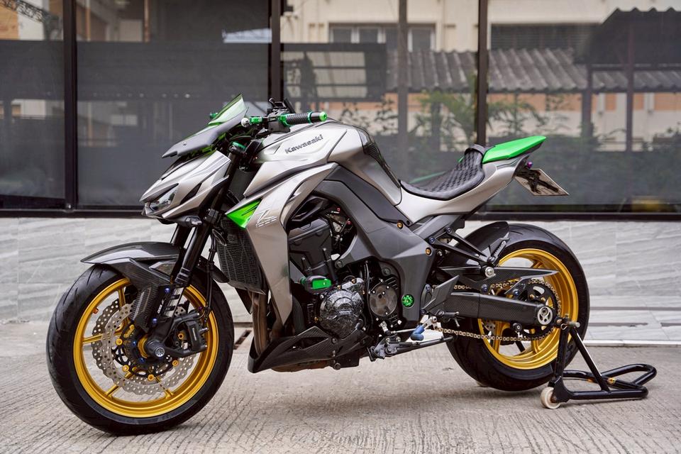 Z1000