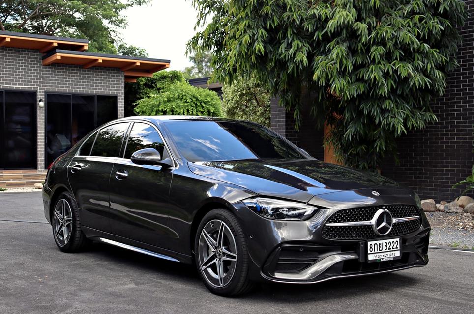 Benz C350e AMG Dynamic (W206) ออกศูนย์เดือน 11/2023-ไมล์น้อย 37,xxx km.-รถมือเดียว-วารันตีศูนย์ Benz ถึง 03/11/2026