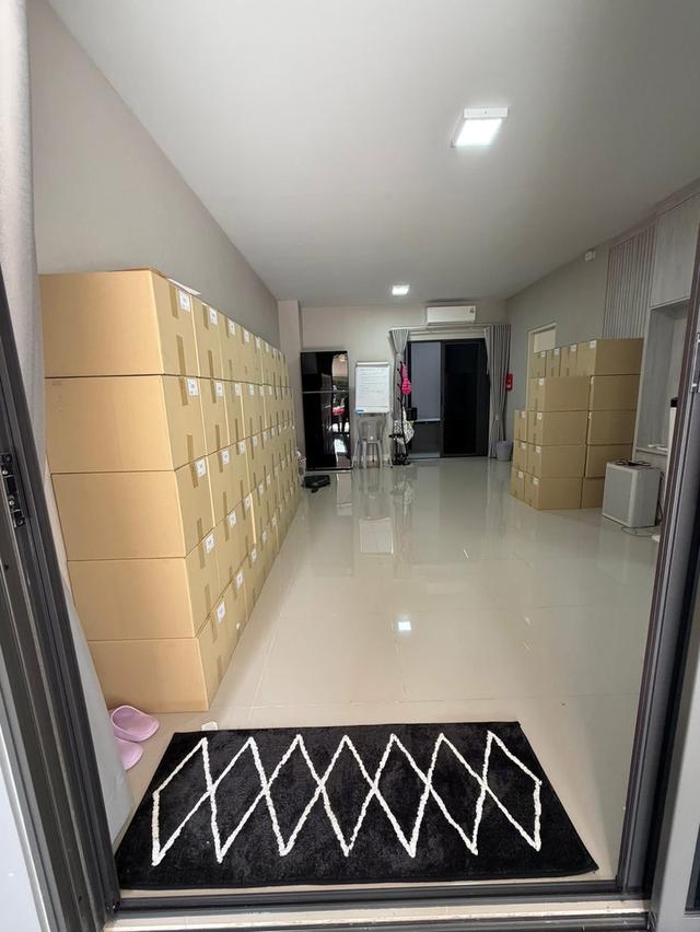 ขายทาวน์โฮมสามชั้น โครงการหมู่บ้านกลางเมืองสุขุมวิทอ่อนนุช 2