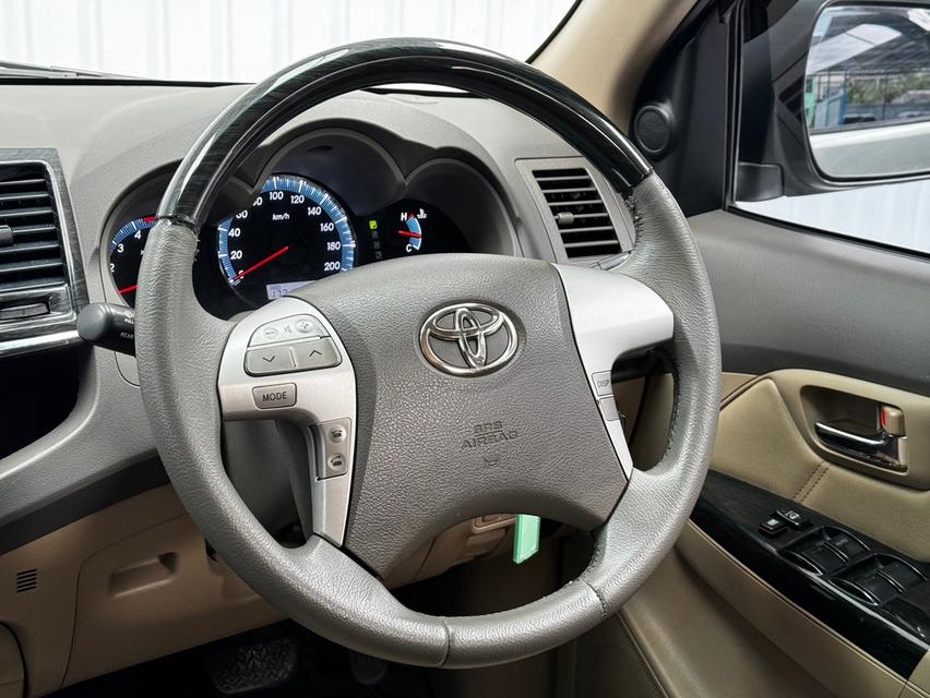 Toyota Fortuner 3.0V D4D VN TURBO VSC ดีเซล เกียร์ออโต้  ปี2012 16