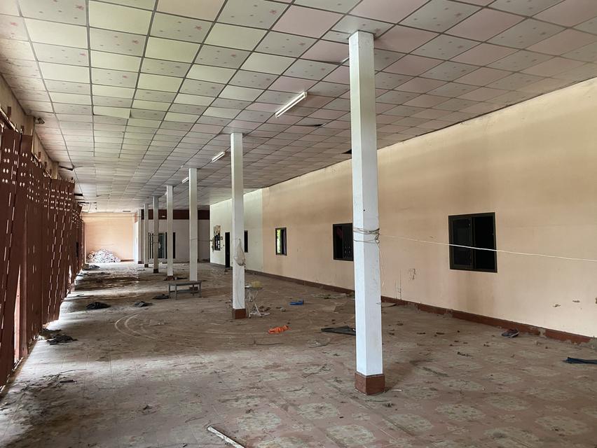 ขายที่ดินพร้อมสิ่งปลูกสร้าง 11