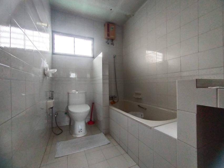 ขายบ้านแฝด 2 ชั้นเพชรเกษม 112 ทำเลดี เดินทางสะดวกสำหรับครอบครัวมองหาความสงบ 18