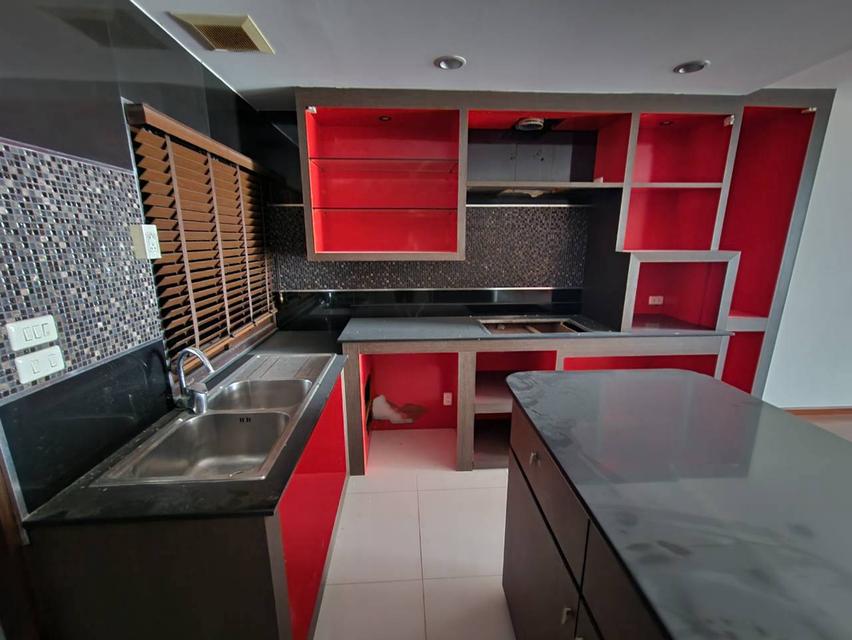 คอนโดห้องใหญ่ วิวแม่น้ำเจ้าพระยา! ขาย Riverine Place Condominium (141.43 ตร.ม.) เพียง 8.74 ล้านบาท 16