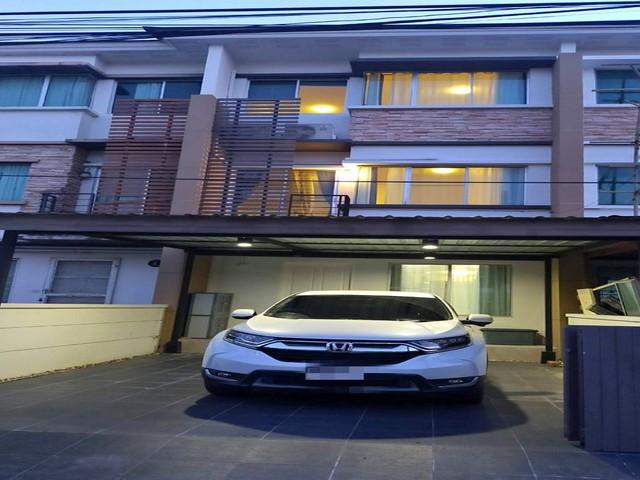 รูป POR3525 ให้เช่าทาวน์โฮม ทาวน์พลัส พระราม 9 Town Plusกรุงเทพกรีฑา 1