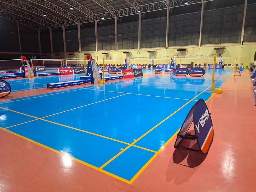 S W คอร์ทสนามแบดมินตัน ติดแอร์ ย่านบางบัวทอง 3