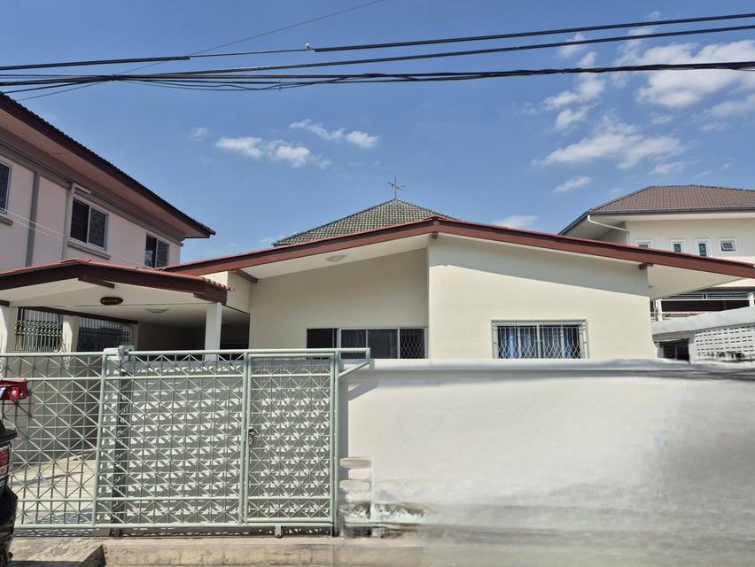 บ้านเช่า 4 ห้องนอน รามอินทรา 13 ใกล้รถไฟฟ้า สายสีชมพู 7