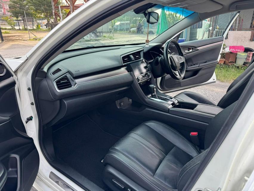 Honda CIVIC FC 1.5 turbo RS ปี2018 ไมล์แค่80,000 14