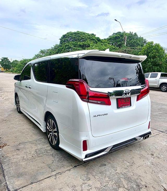 Toyota ALPHARD 2.5SC PACKAGE สีขาว ปี 2022 ไมล์ 20,000 กม.