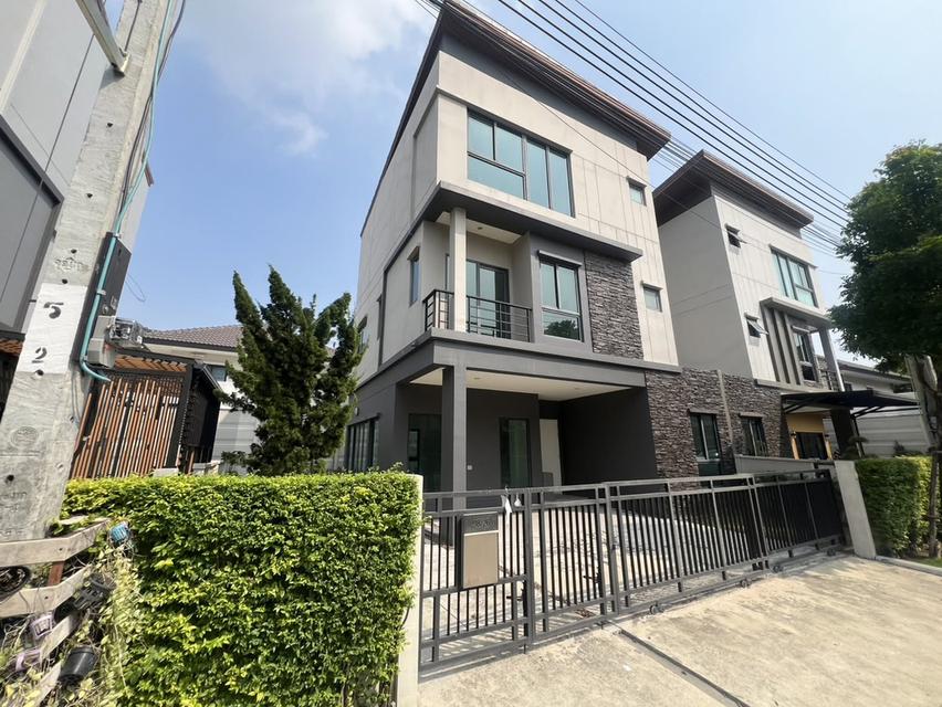 ขายบ้านแฝด 3 ชั้น โครงการ Private เพียง 28หลัง ราคาถูกที่สุดในโครงการ 1
