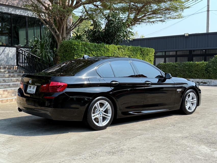 2016 BMW 520D MSPORT F10 LCI รถมือเดียวออกป้ายแดง รถวิ่งน้อย เข้าศูนย์ทุกระยะ ไม่เคยมีอุบัติเหตุครับ 3