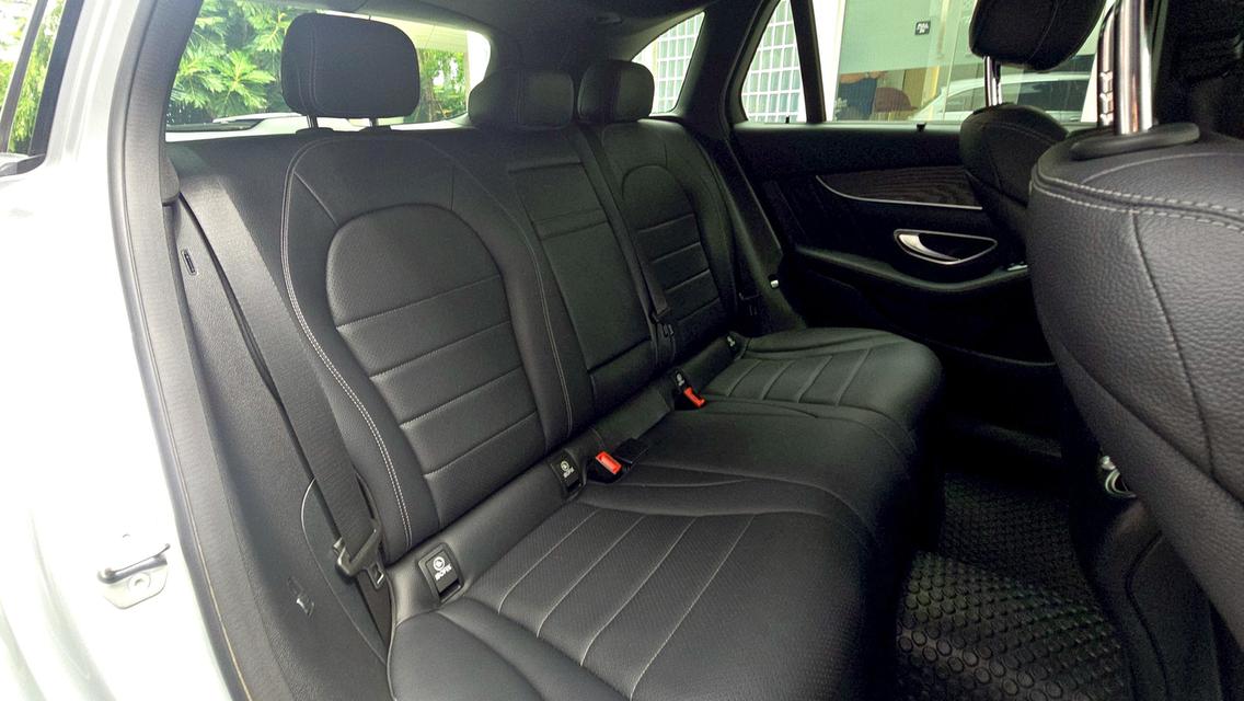 รหัสรถ WB36 Benz Glc 250d  Amg รุ่นท็อปสุด ปี 2018 12