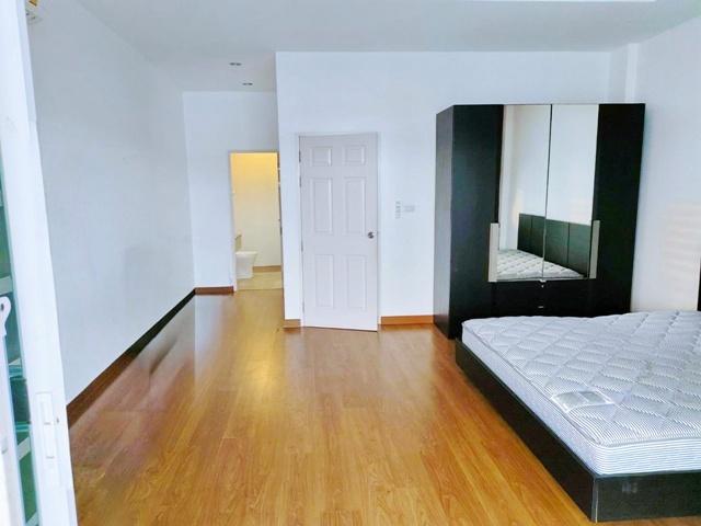 บิ๊กซี กัลปพฤกษ์ 500 ม. กำนันแม้น ทาวน์โฮมหรู 3 ชั้น 23 ตร.วา. 270 ตร.ม. 3นอน 9-15 MRT ภาษีเจริญ 2.6 กม. 4 น้ำ ถ. สาทร-ก 3