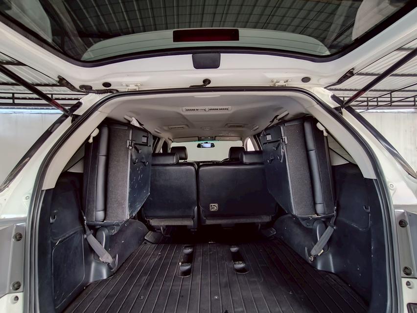 TOYOTA FORTUNER 3.0 V CHAMP .4WD.ภายในสีดำ ปี 2014/2015เกียร์ออโต้ 10