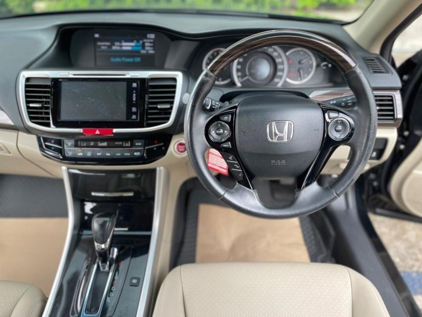 2018 HONDA ACCORD 2.0E auto bookครบ กุญแจครบ 11