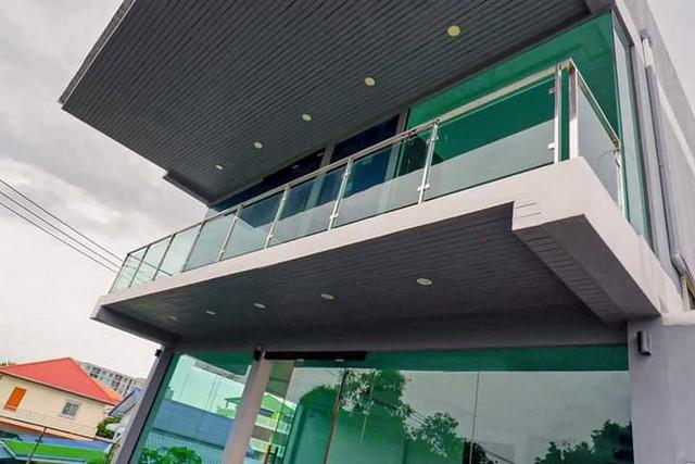 รหัสC6780 ขายบ้านเดี่ยว 3ชั้น มีสระว่ายน้ำส่วนตัว ถนนลาดพร้าว-วังหิน เดินทางสะดวกเชื่อมต่อหลายเส้นทาง 2