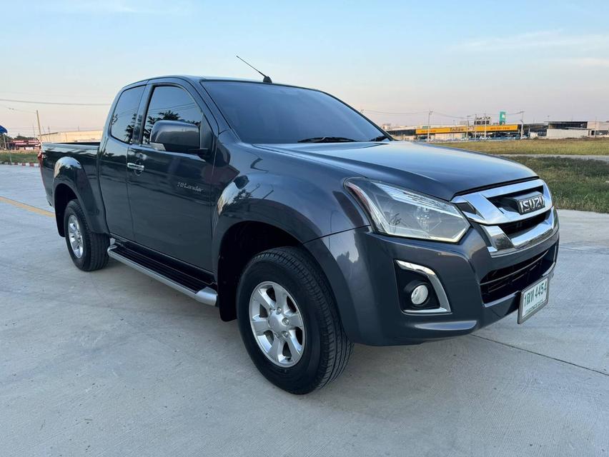 ISUZU D-MAX 1.9 Z M/T ปี2015 มือเดียวป้ายแดง 2