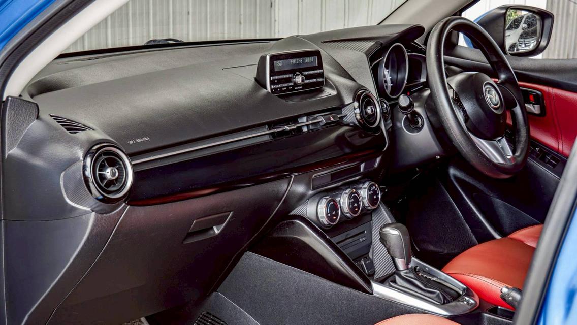 MAZDA MAZDA2 1.3 Sports High ปี 2015 สีน้ำเงิน โฉม ปี14-ปัจจุบัน 5Dr รูปที่ 9