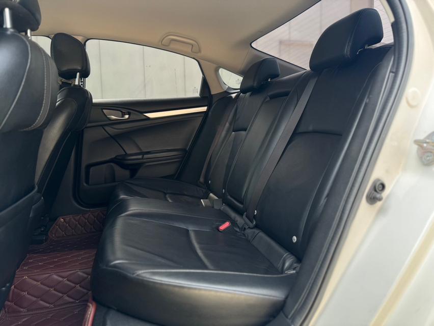 Honda Civic FC 1.8 EL CVT (MNC) 2019 สีขาวออโต้  มือเดียว 13