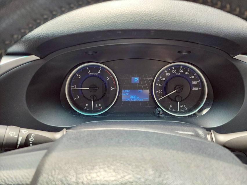ขาย Toyota Revo 2.4E ปี18 8