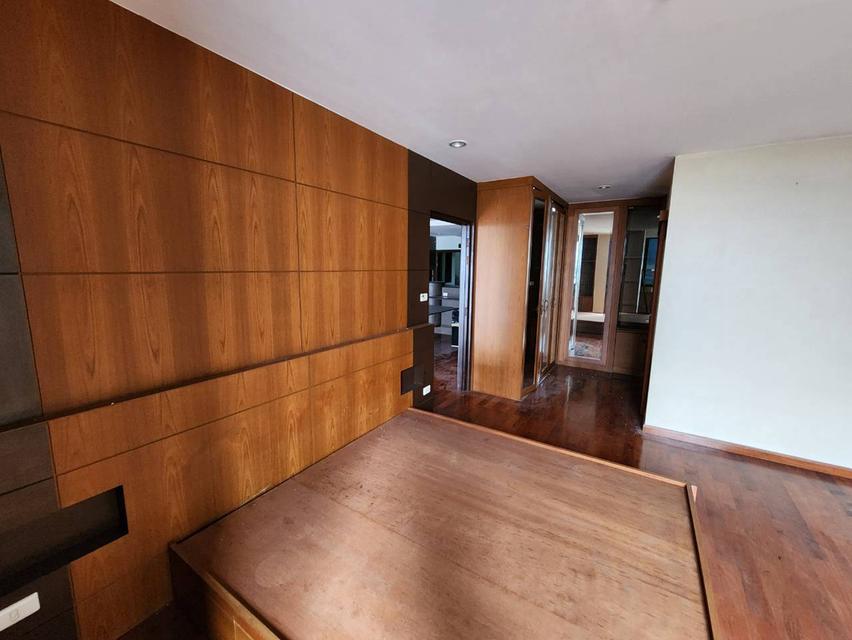 คอนโดห้องใหญ่ วิวแม่น้ำเจ้าพระยา! ขาย Riverine Place Condominium (141.43 ตร.ม.) เพียง 8.74 ล้านบาท 11