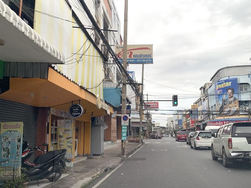 ที่ดินพร้อมสิ่งปลูกสร้างในเมืองโคราช เนื้อที่ 149ตร.วติดถนนจักรี หน้า 14เมตร