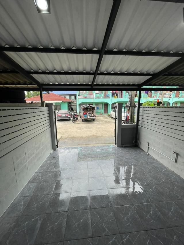 ขายทาวน์เฮ้าส์ 2 ชั้น เนื้อที่ 16 ตรว.  ถนนรามคำแหง 118 แยก 42-2  3