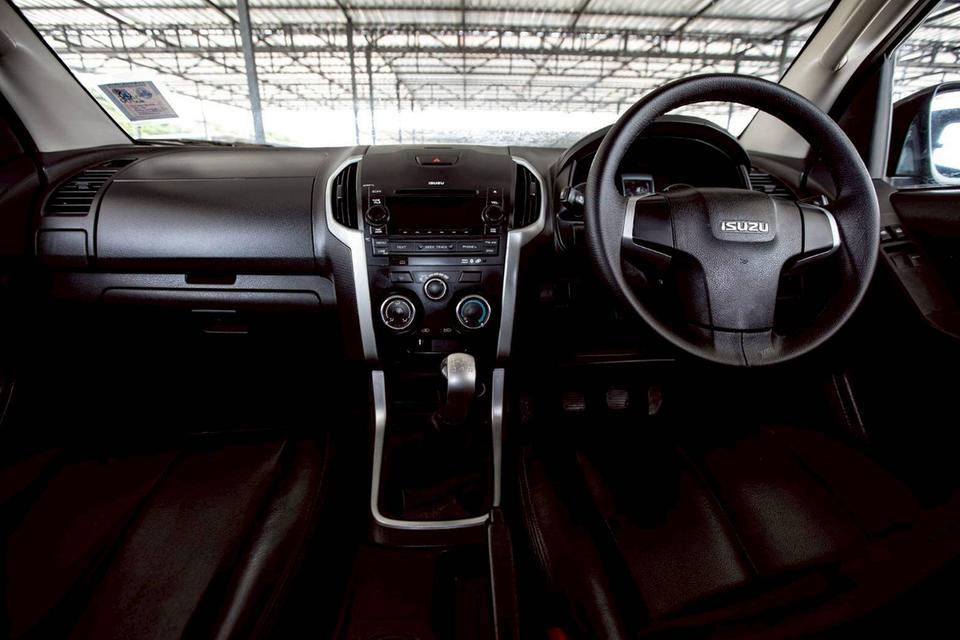 Isuzu D-Max Hi-Lander Cab 2.5 VGS Z ท๊อป ปี 2013 เกียร์ธรรมดา สีดำ  12