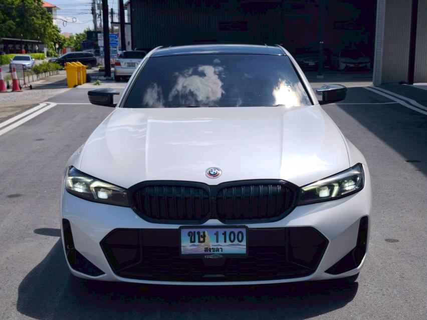 รหัสรถ KPV1100 2023 BMW 330e M SPORT LCI สีขาว