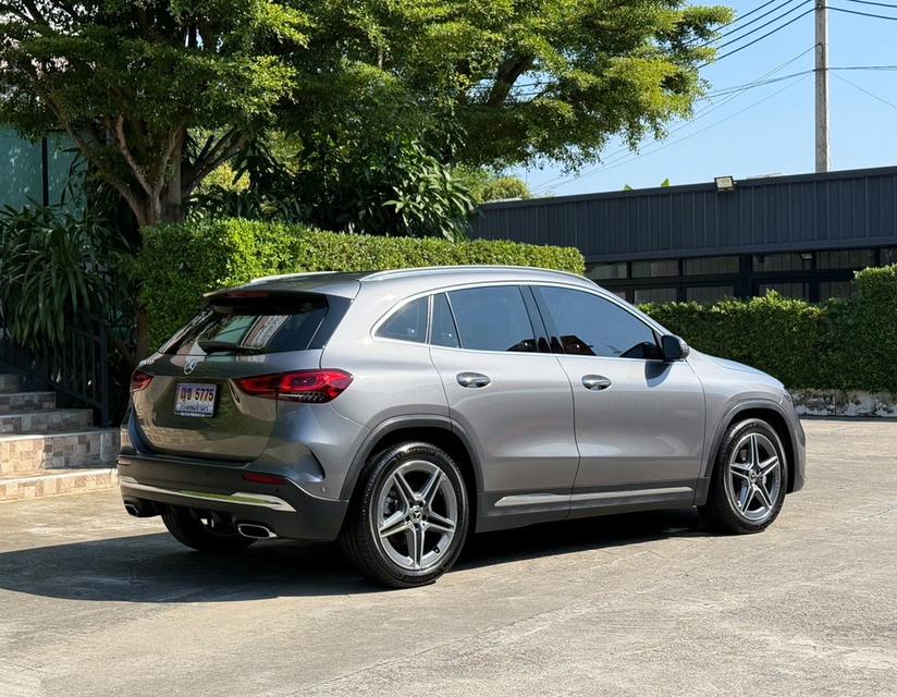 2023 BENZ GLA 200 AMG รถมือเดียว สภาพป้ายแดง รถวิ่งน้อยเพียง 30,000 กม รถไม่เคยมีอุบัติเหตุครับ
