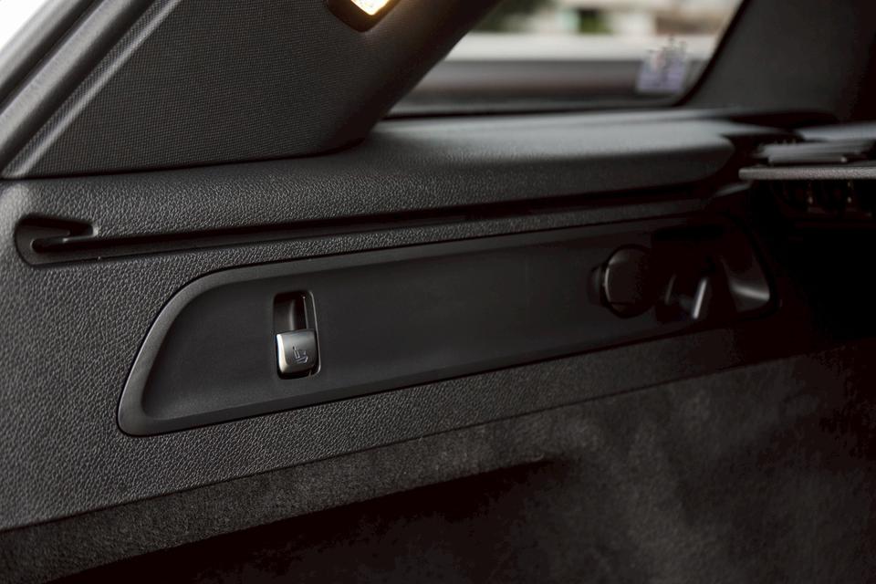 รหัสรถ CBL7898 Mercedes-Benz GLC300e 4MATIC AMG Dynamic AT 2022 9