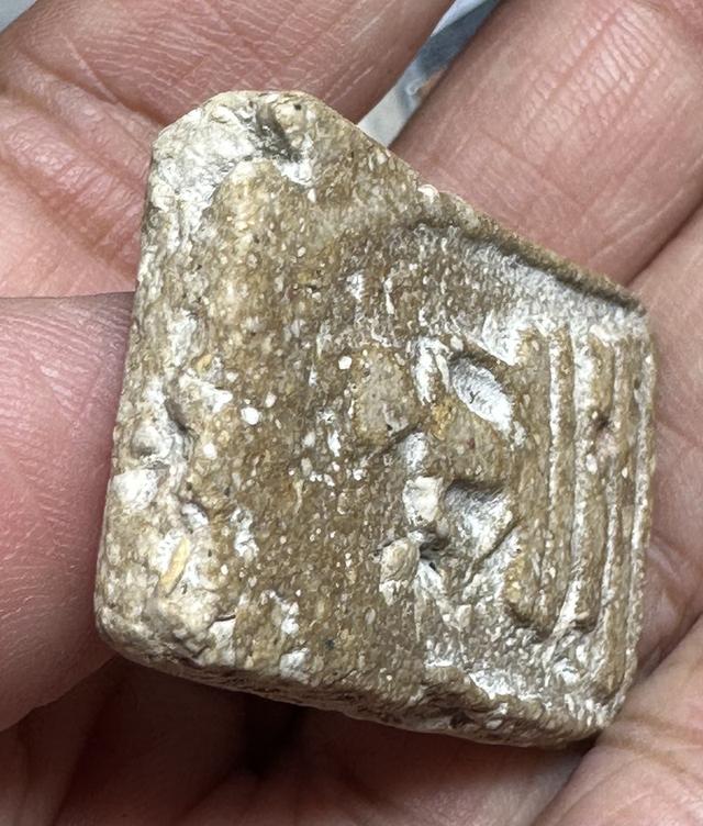 พระสมเด็จพิมพ์ใหญ่ เนื้อเก่ามีมวลสารเป็นก้อน 5