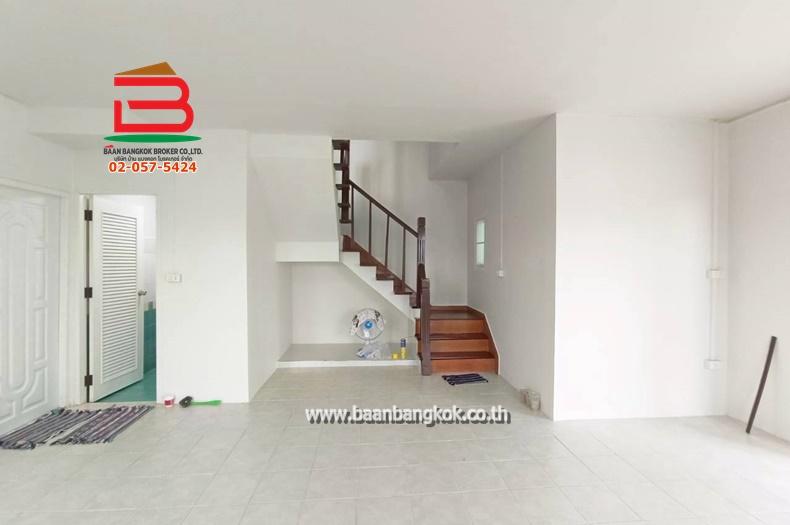 ทาวน์เฮาส์ บ้านพฤกษา 24 เนื้อที่ 28 ตรว. ถนนสุวินทวงศ์ ต.ศาลาแดง อ.บางน้ำเปรี้ยว จ.ฉะเชิงเทรา 5