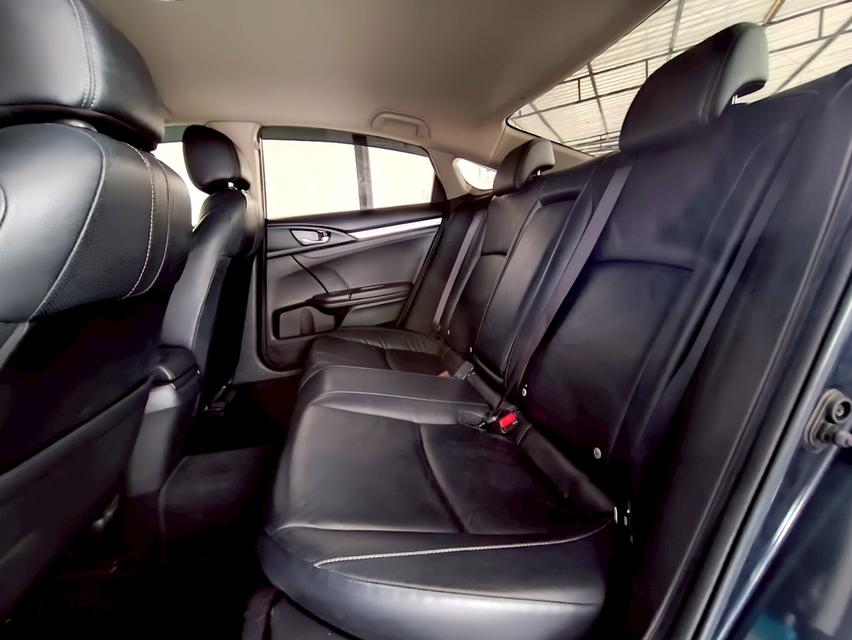 🚗HONDA CIVIC FC 1.8 EL ปี 2016🚗 เคดิตดีฟรีดาวน์ 12