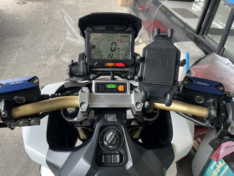 ขาย X-ADV หล่อๆ 220000 บาท