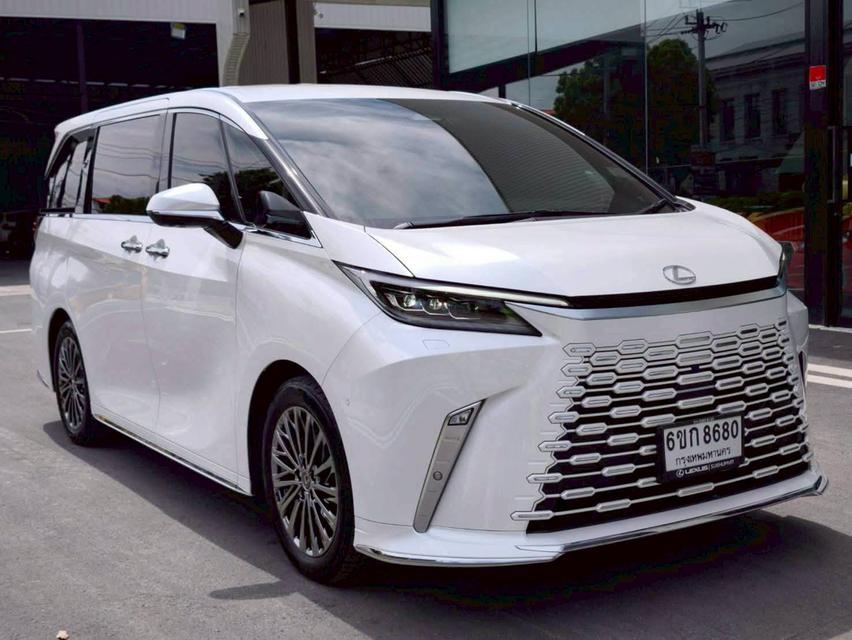 รหัสรถ KPV8680 📌 2025 LEXUS LM 350h EXECUTIVE 7 SEAT