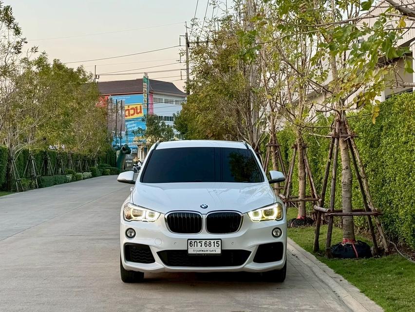 bmw X1 2.0 sDrive18d M Sport (F48) ปี 2017 เครื่องยนต์ดีเซล 2.0 ลิตร TwinPower Turbo มือเดียวป้ายแดง สีเดิมทั้งคัน รูปที่ 2