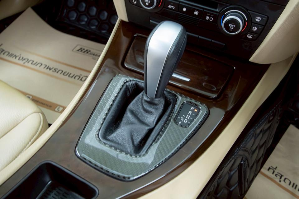 BMW SERIES 3 320i LCI E90 2009   16