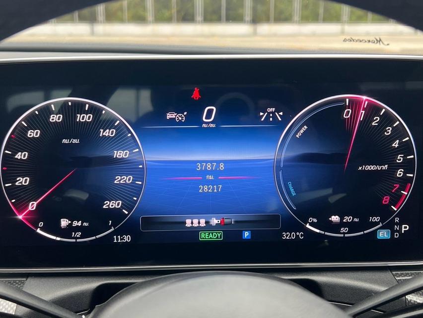 Mercedes Benz C350e AMG Dynamic W206 2022 จด 2023 รูปที่ 18