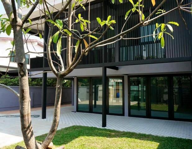 ให้เช่าโฮมออฟฟิศ 2 ชั้น 65 ตรว. 260 ตรม. โชคชัย 4 ซอย 56 หมู่บ้าน ต.รวมโชค ตกเเต่งสไตล์ LOFT เหมาะทำออฟฟิศ จอดรถได้มากถึ 2