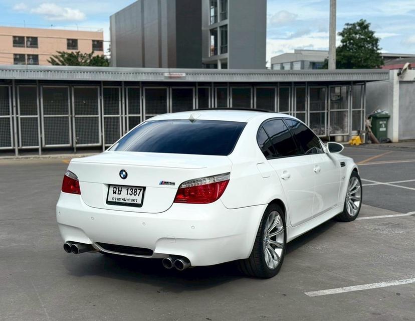  BMW M5 TOP 2010 สีขาว MINOR CHANGE เครื่องเบนซิน ของ M5 แท้ทั้งคัน 4