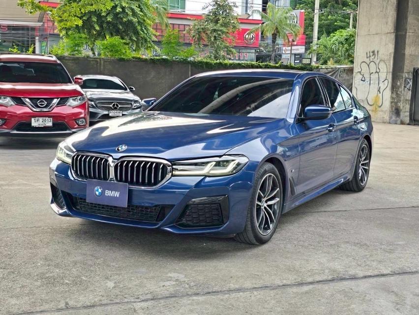 รหัสรถ WMT53 BMW 520d M Sport LCI G30 ปี 2023 3