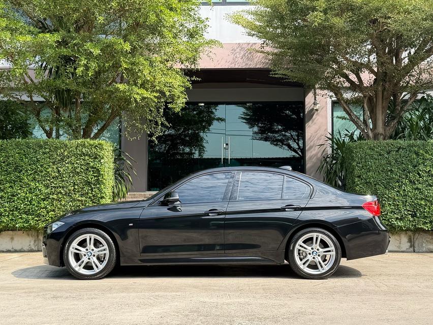 2016 BMW 320D MSPORT แท้ รถออกศูนย์ BMW THAILAND รถวิ่งน้อย เข้าศูนย์ทุกระยะ รถไม่เคยมีอุบัติเหตุครับ รูปที่ 5