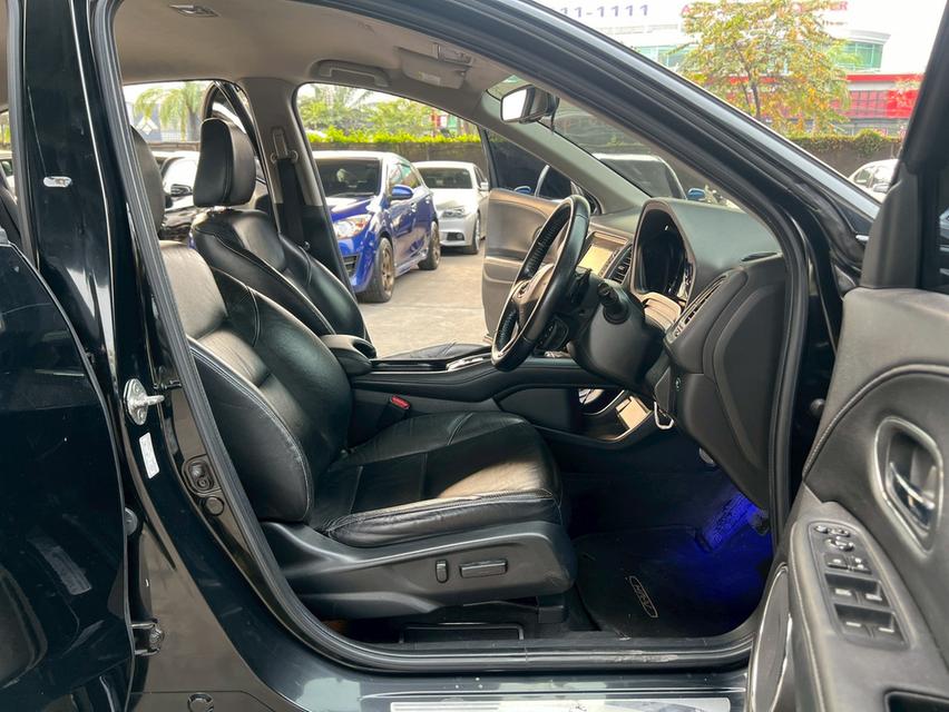 ðĨāļāļĢāļĩāļāļēāļ§āļāđ āļĢāļāļŠāļ§āļĒāļĄāļ·āļāđāļāļĩāļĒāļ§ āļāļąāļāļāļĩāļĄāļēāļ Honda HR-V 1.8 E Limited AT āļāļĩ 2018 āļĢāļđāļāļāļĩāđ 16