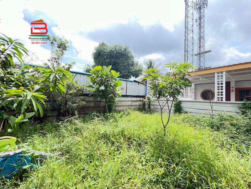 ที่ดินพร้อมบ้าน หทัยราษฎร์ ซ.5 เนื้อที่ 100 ตร.ว ใกล้ทีซีเอสทรานสปอร์ต ต.ลาดสวาย อ.ลำลูกกา ปทุมธานี   2
